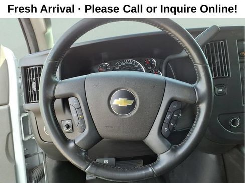 Used 2021 Chevrolet Express 3500 w/ Driver Convenience Package RWD image 15