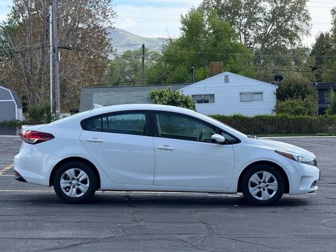 Used 2018 Kia Forte LX FWD image 4