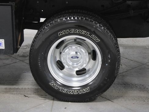 Used 2023 Ford F350 XL w/ Snow Plow Prep Package image 16