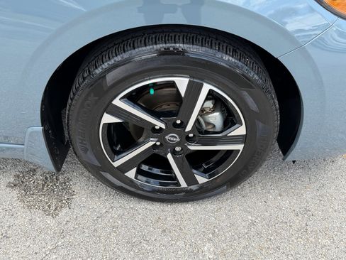 Used 2024 Nissan Sentra SV FWD image 19