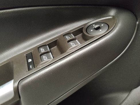 Used 2019 Ford Escape SE FWD image 27