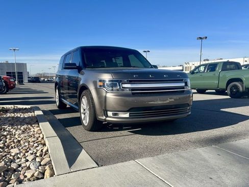 Used 2019 Ford Flex Limited image 3