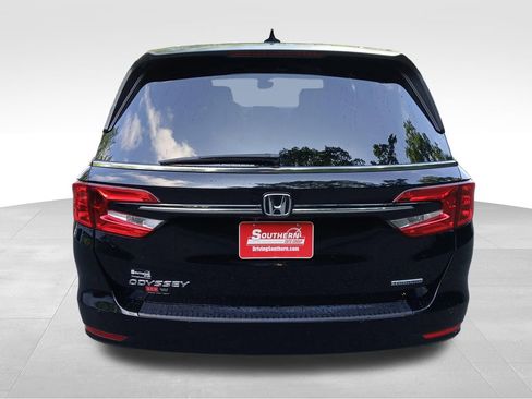 Used 2023 Honda Odyssey Touring image 9