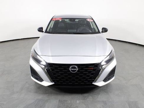 Certified 2024 Nissan Altima 2.5 SR image 13