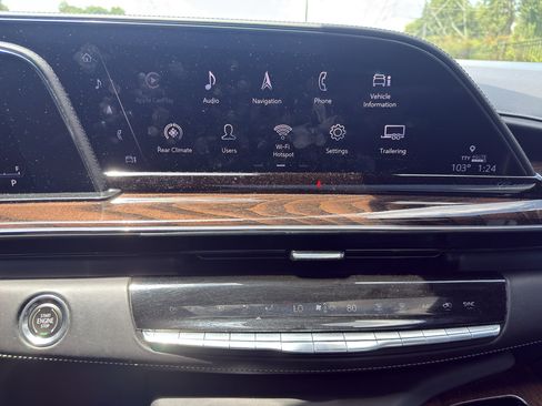 Used 2021 Cadillac Escalade Sport Platinum w/ LPO, ONYX Package AWD/4WD image 9