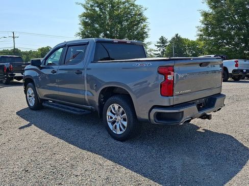 Used 2020 Chevrolet Silverado 1500 Custom w/ Custom Value Package AWD/4WD image 7
