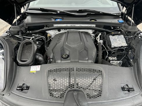 Used 2022 Porsche Macan image 28