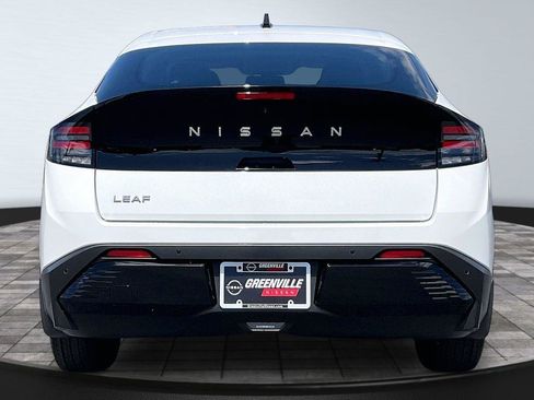 New 2026 Nissan Leaf SV+ w/ Illuminated Package FWD image 4