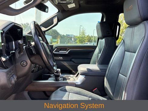 Used 2024 Chevrolet Silverado 1500 High Country AWD/4WD image 4