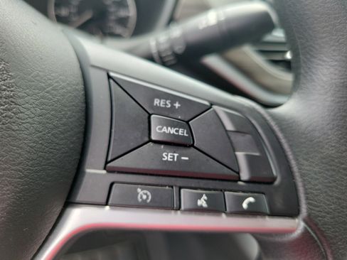 Used 2025 Nissan Altima 2.5 SV FWD image 24