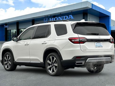New 2025 Honda Pilot Elite image 6
