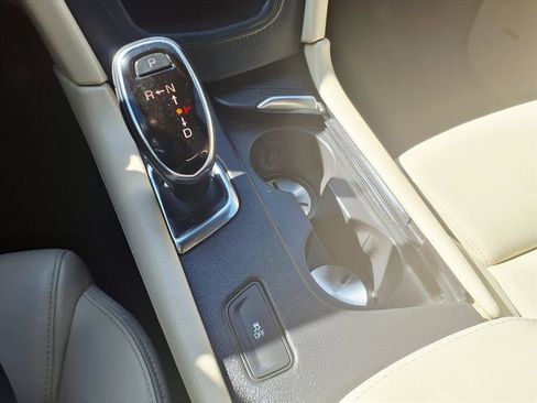 Used 2017 Cadillac XT5 FWD image 24