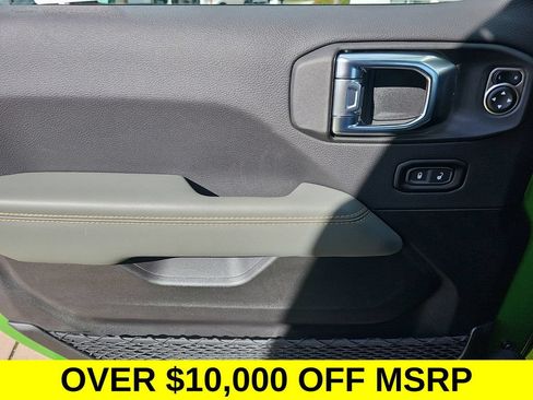 New 2025 Jeep Gladiator Mojave w/ Convenience Group AWD/4WD image 27
