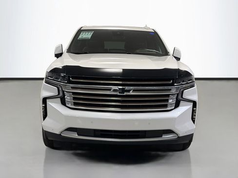 Used 2023 Chevrolet Suburban High Country AWD/4WD image 2