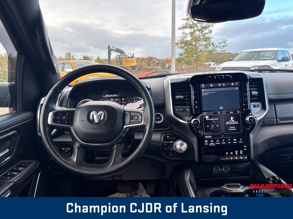 Used 2023 RAM 1500 Laramie AWD/4WD image 2