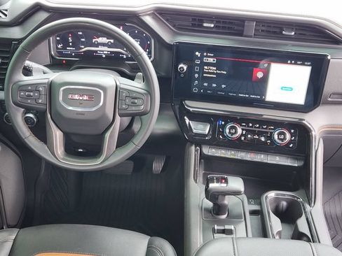 Used 2024 GMC Sierra 1500 AT4 w/ Technology Package AWD/4WD image 26