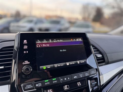 Certified 2024 Honda Odyssey Touring image 30