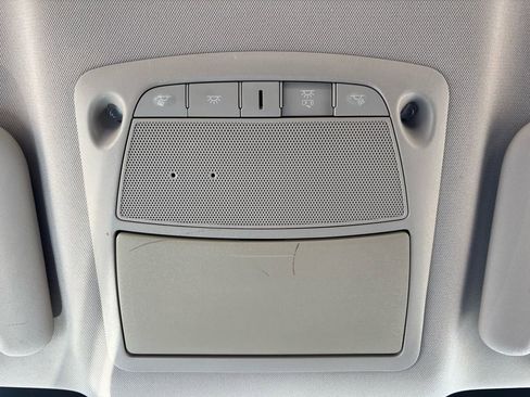 Used 2018 Nissan Rogue Sport SV image 31