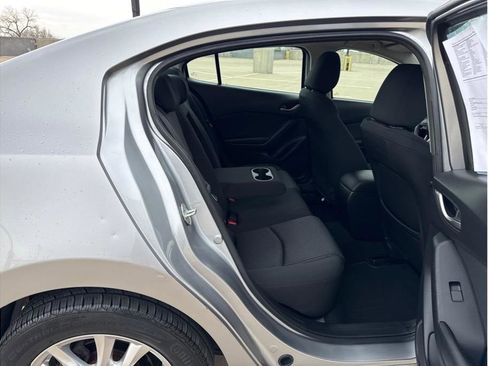 Used 2014 MAZDA MAZDA3 i Touring image 10