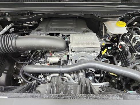 New 2026 RAM 1500 Big Horn AWD/4WD image 17
