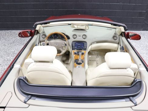 Used 2007 Mercedes-Benz SL 550 image 45