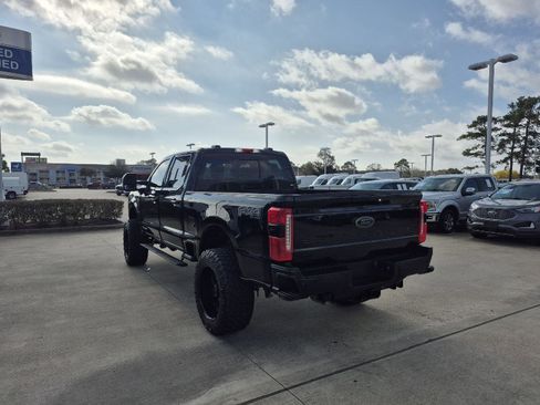 Certified 2024 Ford F250 Lariat w/ Lariat Ultimate Package image 12