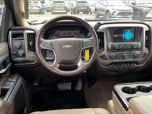 Used 2016 Chevrolet Silverado 1500 LTZ Z71 w/ LTZ Plus Package AWD/4WD image 6