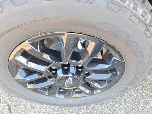 New 2026 Chevrolet Silverado 2500 Custom w/ Custom Value Package image 6