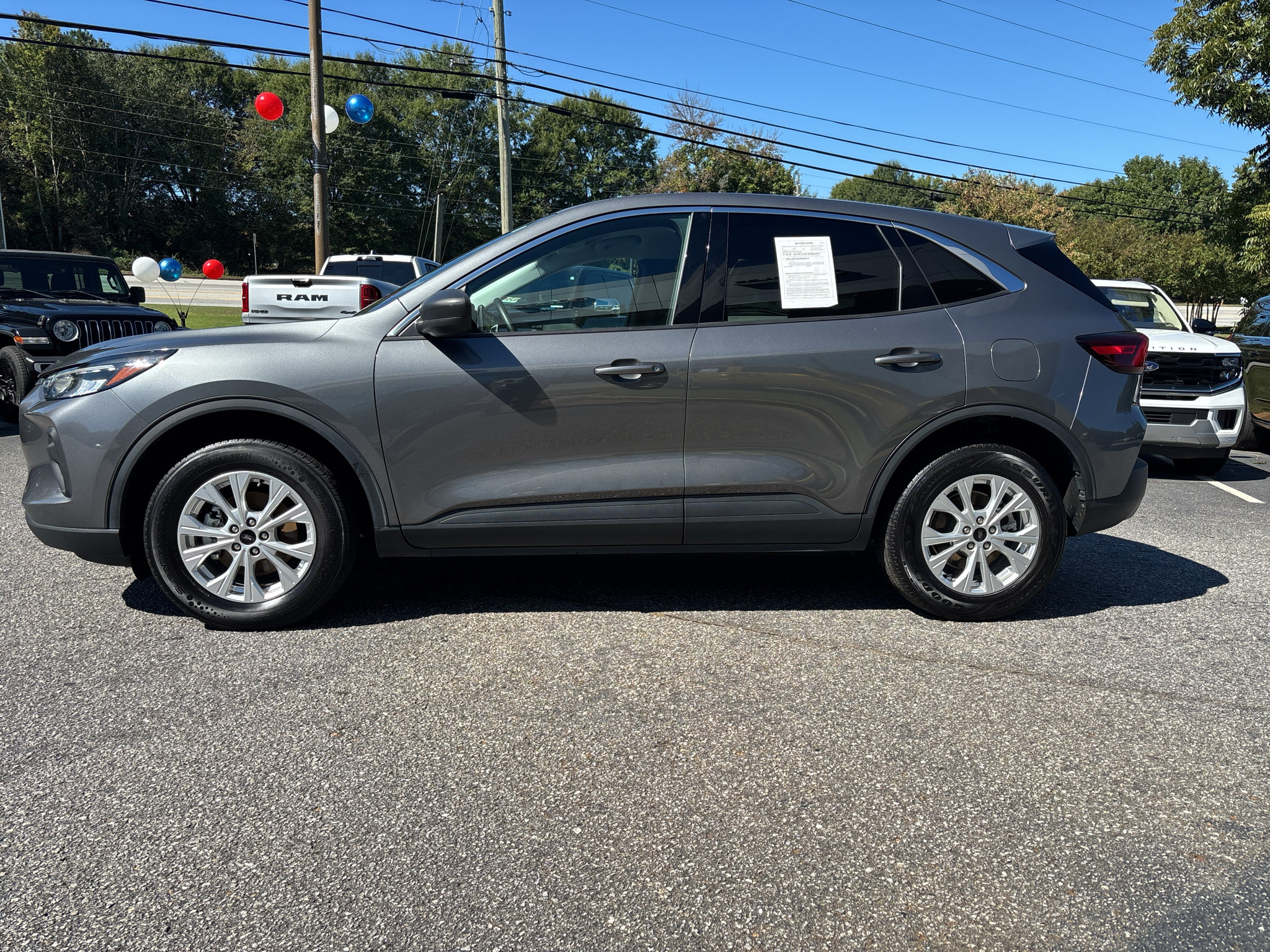 Used 2024 Ford Escape Active AWD/4WD image 4