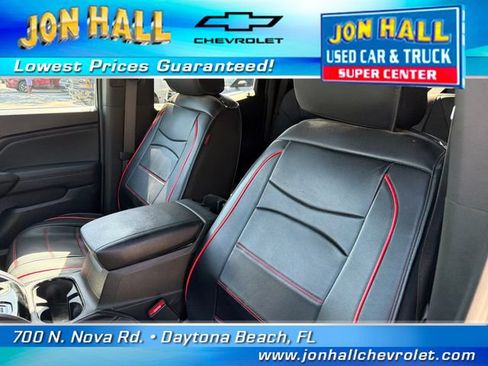 Used 2024 Chevrolet Colorado LT w/ LT Convenience Package III AWD/4WD image 18