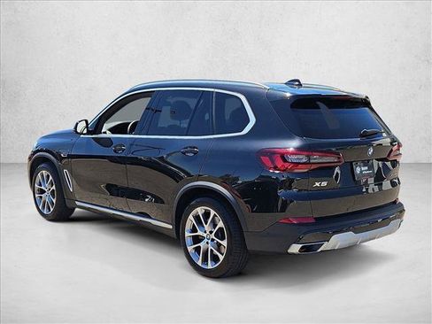 Certified 2022 BMW X5 xDrive45e w/ Climate Comfort Package AWD/4WD image 8
