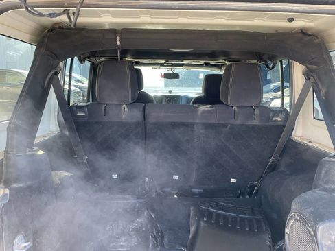 Used 2013 Jeep Wrangler Unlimited Sahara image 11