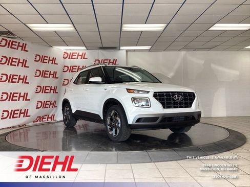 New 2026 Hyundai Venue SEL FWD image 1