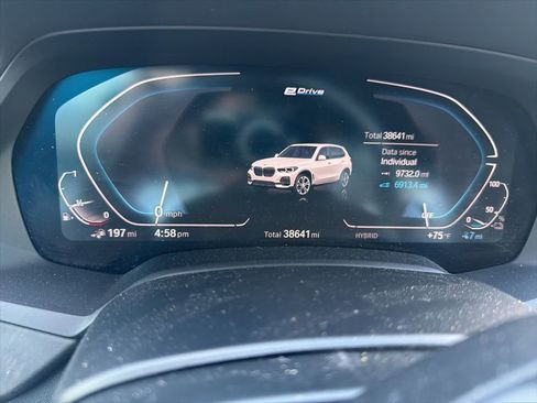 Used 2021 BMW X5 xDrive45e w/ Premium Package image 10