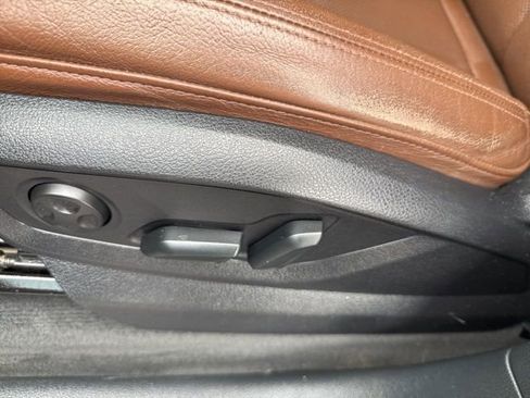 Used 2017 Audi Q7 3.0T Premium Plus w/ Premium Plus Package image 29