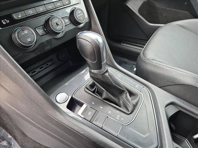 Used 2019 Volkswagen Tiguan SEL Premium R-Line FWD image 12