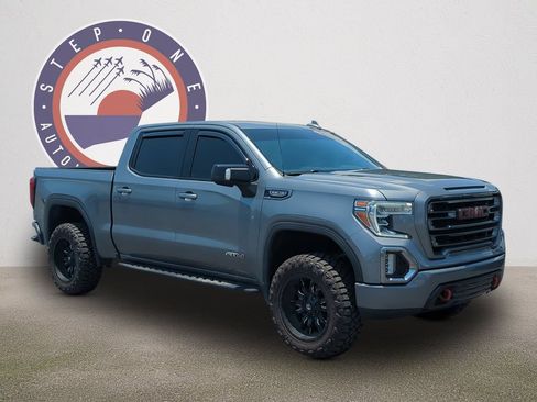 Used 2021 GMC Sierra 1500 AT4 AWD/4WD image 1