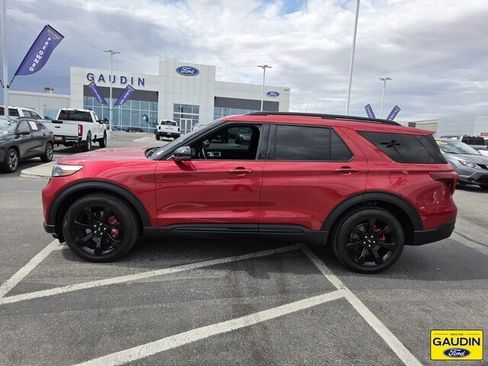 Certified 2021 Ford Explorer ST w/ Equipment Group 401A AWD/4WD image 4