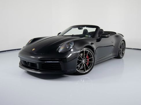 Certified 2021 Porsche 911 Carrera 4S image 1