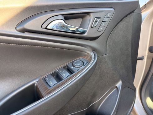 Used 2024 Chevrolet Malibu LT image 27