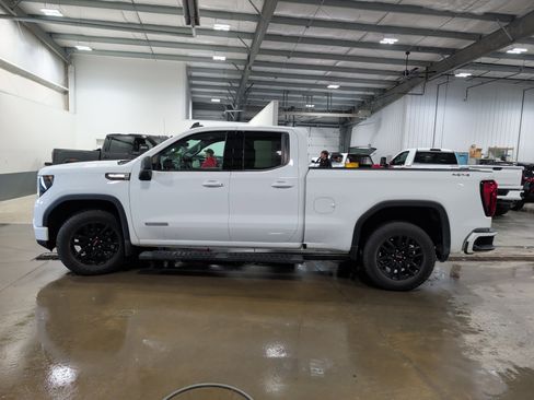 Used 2023 GMC Sierra 1500 Elevation AWD/4WD image 5