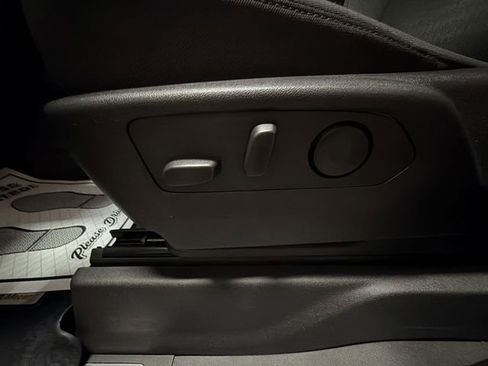 Certified 2024 Chevrolet Silverado 1500 LT image 12