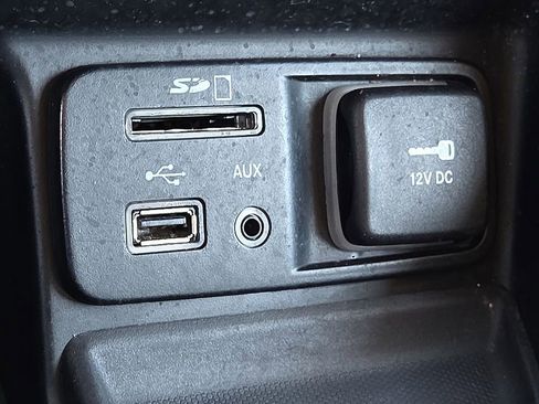 Used 2016 Jeep Cherokee Latitude image 22