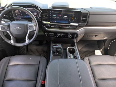 Used 2026 Chevrolet Silverado 1500 LT Trail Boss w/ Convenience Package II AWD/4WD image 17