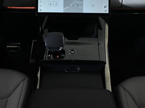 Used 2025 Land Rover Range Rover Sport Dynamic SE image 14