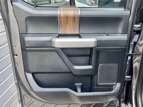 Used 2019 Ford F150 Lariat w/ Trailer Tow Package image 36