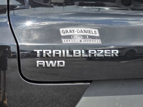 Used 2025 Chevrolet TrailBlazer LT AWD/4WD image 30
