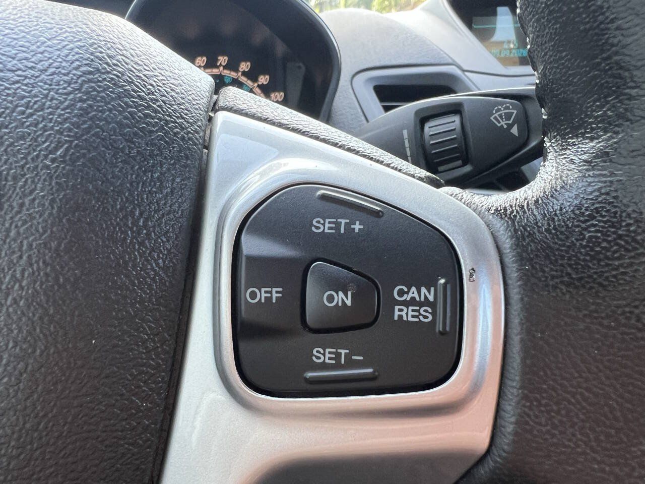 Used 2015 Ford Fiesta SE FWD image 17