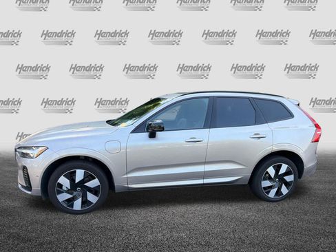 Used 2024 Volvo XC60 T8 Plus w/ Protection Package Premier AWD/4WD image 9