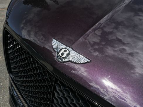 Certified 2022 Bentley Bentayga AWD/4WD image 28